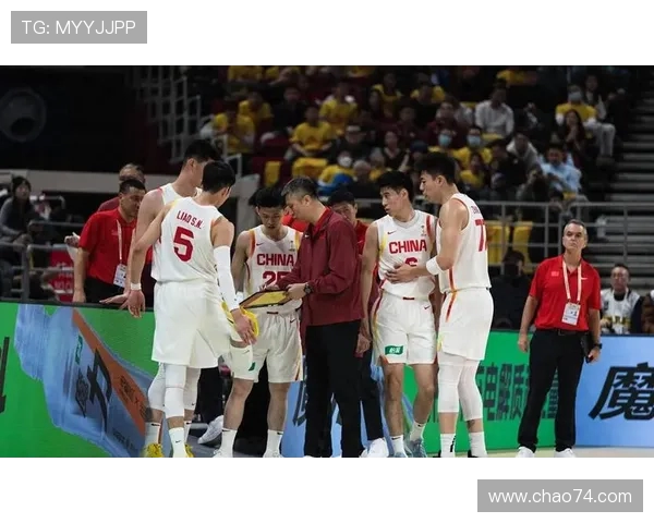 媒体人分析马尼拉环境对中国男篮影响强调明日比赛需快速进入状态